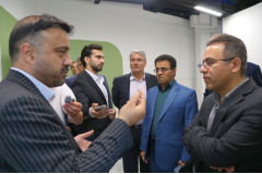 گزارش تصویری 2/  رونمایی از آخرین دستاوردهای پارک علم و فناوری البرز توسط معاون فناوری وزیر علوم